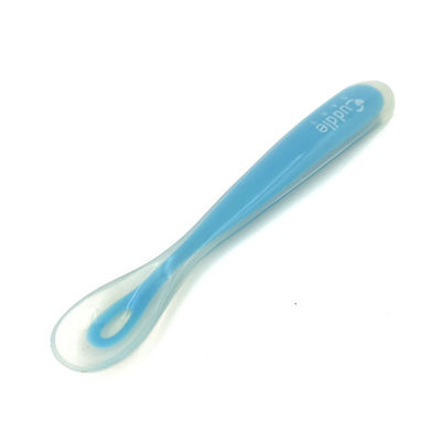 Forniture in gomma siliconica senza BPA Cucchiaio morbido per neonati