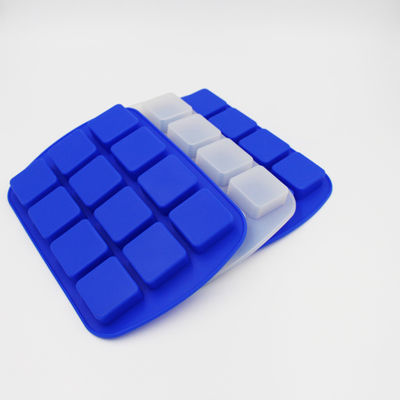 Vassoi flessibili blu durevoli del cubetto di ghiaccio, muffa personale insapore del cubetto di ghiaccio del silicone