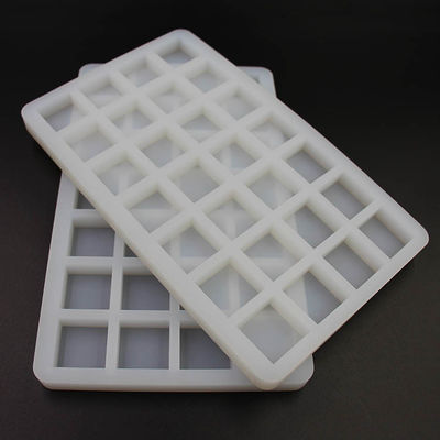Stampo per Caramelle in Silicone Cioccolato Trasparente 28 Cavità 26x16x1.5cm