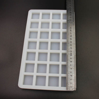 Stampo per Caramelle in Silicone Cioccolato Trasparente 28 Cavità 26x16x1.5cm