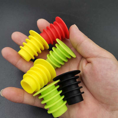 La bottiglia multicolore del silicone del vino tappa il bene durevole riutilizzabile inodoro